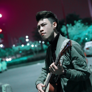 我的大鸡巴喜欢操日本女人的嫩骚逼
